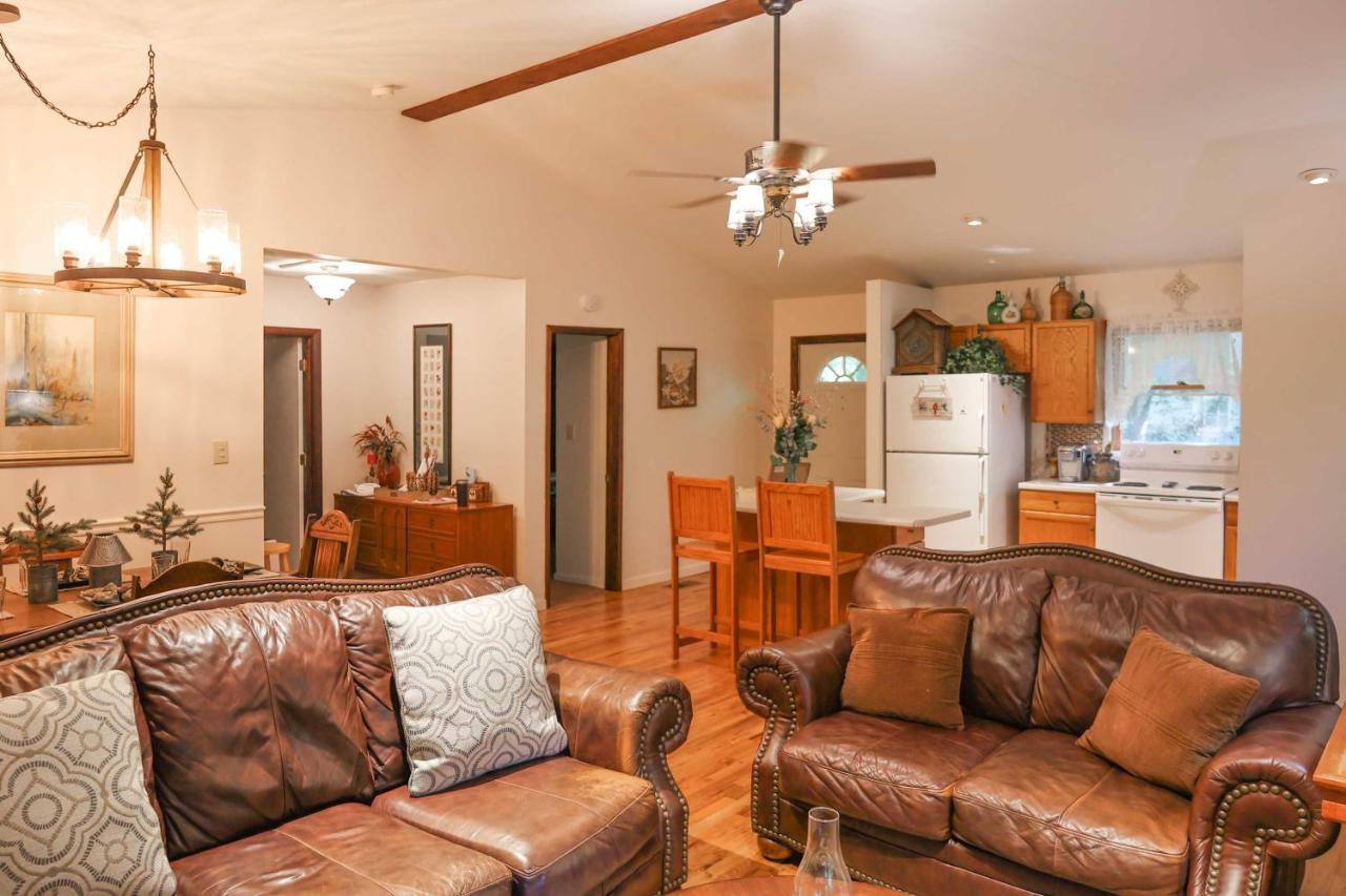 Cozy Whittier Home With Fire Pits Less Than 15 Mi To Hiking! Ngoại thất bức ảnh