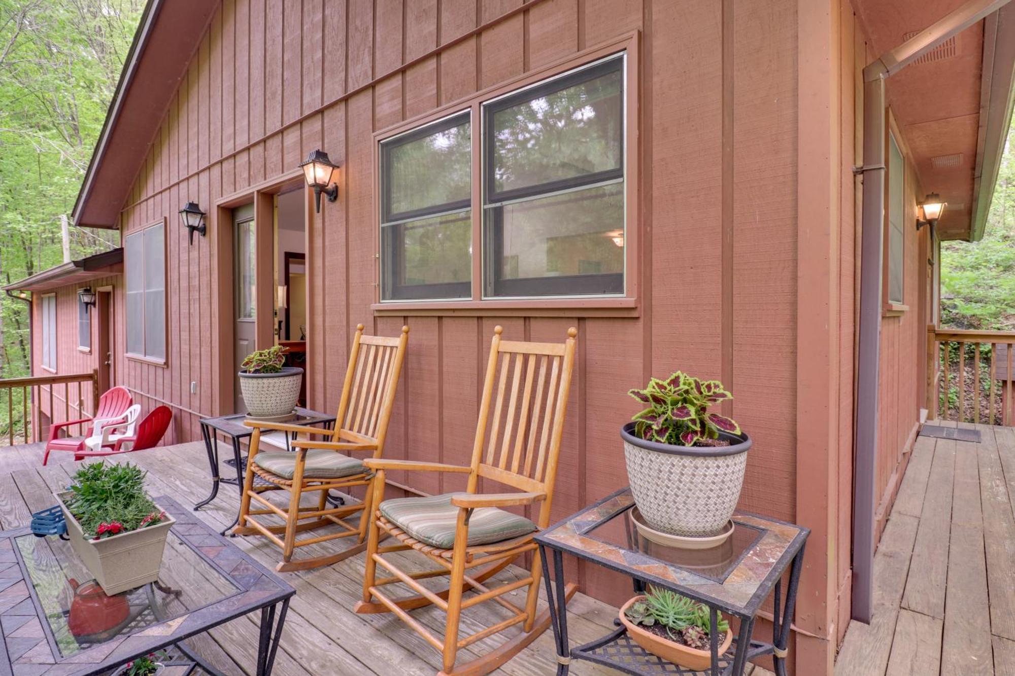 Cozy Whittier Home With Fire Pits Less Than 15 Mi To Hiking! Ngoại thất bức ảnh